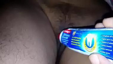 Fucking a hairy cunt of bhabhi with toothpaste strip