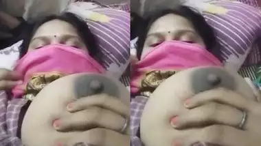 Sexy Indian Bhabhi showing her Big Boobs and Blowjob Live Show part 2