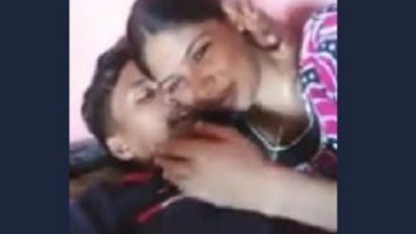 Madurai young couples kissing hot with tamil audio