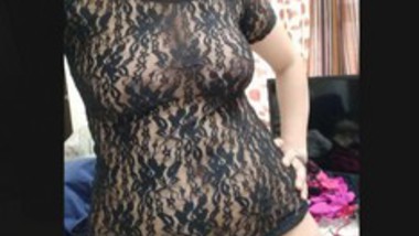 Sexy Bhabi Nude Pics And Pissing Video