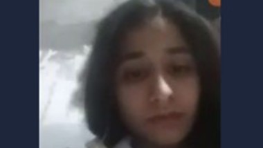 Desi girl show her boob nipple video call 2