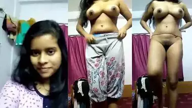 Exclusive Indian - Cute Desi Girl Showing her Big Boobs and Pussy to lover