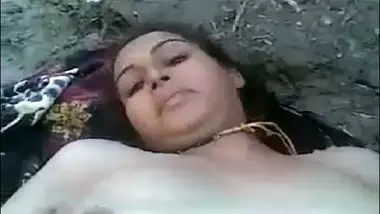 Sexy Bhabhi From Shimla Banged In Outskirts Of City