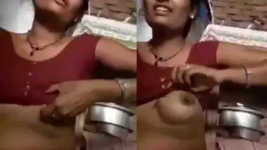 Bihari Bhabi Showing Her Boobs and Pussy