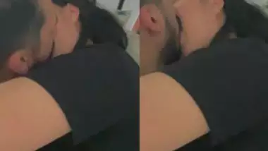Paki Guy Kissing With thai Girl