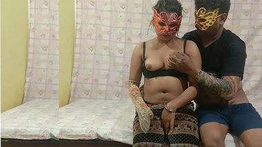 Real XXX Life Desi Couple Sex Leaked Video - Amateur indian porn