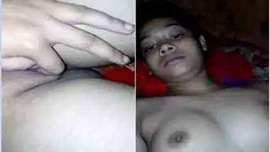 Amateur Desi model wants to be like XXX porn actresses masturbating