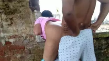 Indian wife fucking doggy style outdoor her lover
