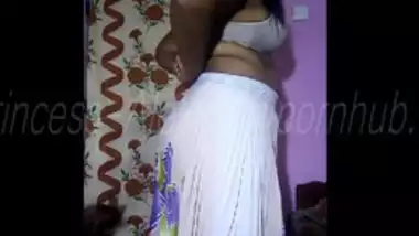 Desi girl remove her dress