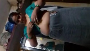 Chubby tamil wife undress