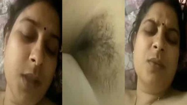 Sexy Desi Bhabhi showing pussy to her secret lover