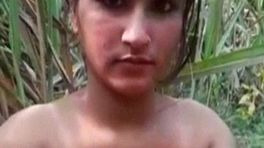 Nude dressing up video of Dehati desi randi