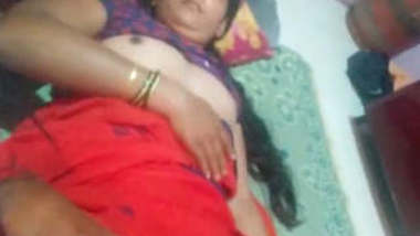 Bhabhi boobs and pussy captured