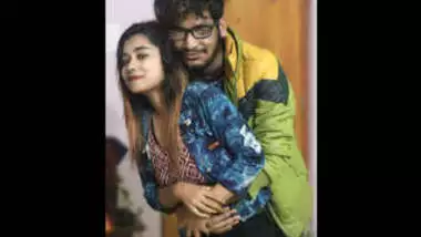 Indian College Sexy couple 2 videos part 2