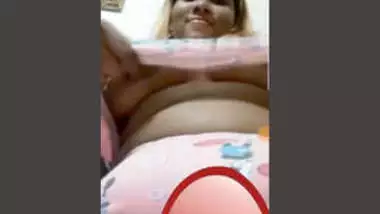Sexy GF Showing Boobs On VC