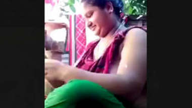 Bangladeshi Bigboob Married Village Bhabi Bathing Video For Hubby