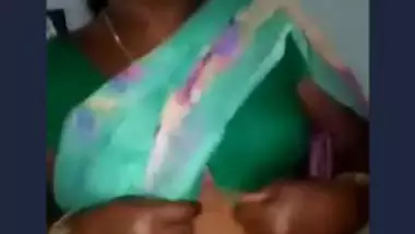 Desi tamil aunty boobs sucking young guy