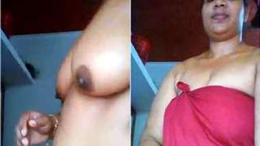 Caretakers are out of town but shameless Indian makes XXX melons public