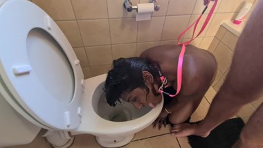 Human toilet Indian whore get pissed on and get her head flushed followed by sucking dick.