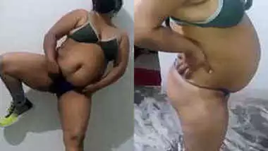 Pregnant Indian MILF hides face but shows XXX parts in solo sex show