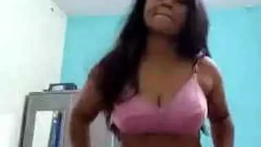 Desi woman takes her sex bra down and shakes XXX boobs and buttocks
