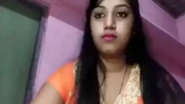 Indian aunty is so kind that shares naked beauty with online viewers