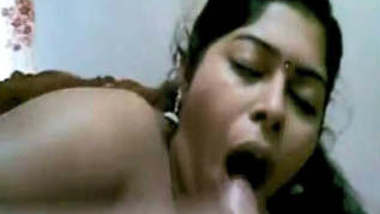 Indian Hot Mallu Bhabhi Sucking Dick