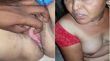Mature Indian reaches highest point of XXX pleasure masturbating