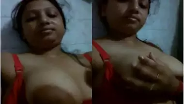 Eye-catching Indian girl has fun playing with sexy huge nipples