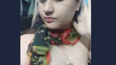 Desi Cute girl showing her boobs
