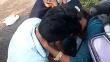 College students kissing Indian outdoor mms scandals