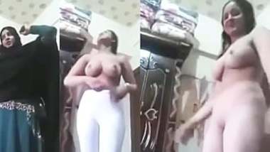 Lucknow Girlfriend Nagma Strips On Camera For Boyfriend