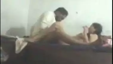 Village bhabhi doing quick sex with hubby’s friend