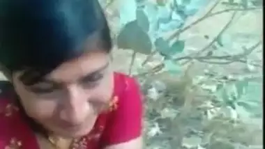 Indian Shy Beautiful muslim girl honey dripping...