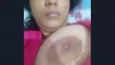 Cute Desi Showing Her Ass and Pussy