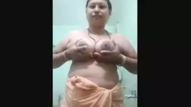 Unsatisfied Desi Milf Showing And Fingering