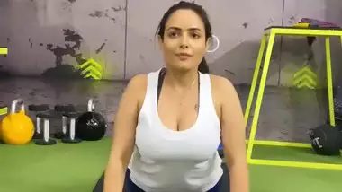 Aanchal munjal hot Cleavage n Boob show while doing yoga