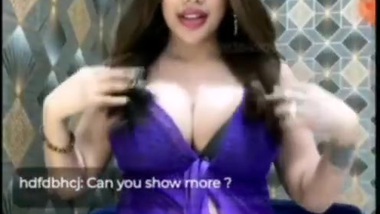 Rivika Mani Demanding Model Falunting Big Cleavage Purple Saree Premium