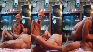 Mature Muslim guy fucking wife on cam