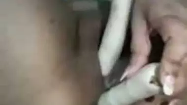 Indian wife sex video playing with a dildo