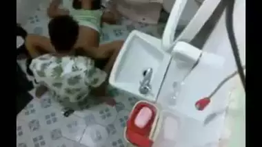 Indian porn video of sexy desi girl caught on hidden cam