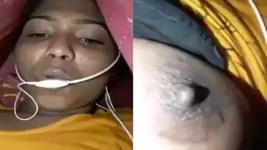 Bangladeshi girl showing her boobs and pussy