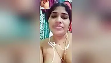 Sexy Bhabhi Shows Her Boobs On Vc Part 1