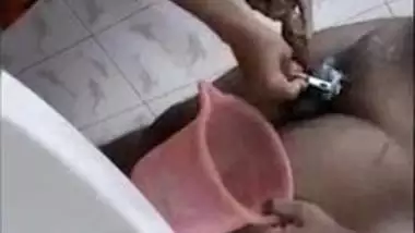Desi maid shaving dick of house-owner movie