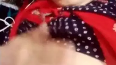 Paki Desi XXX girl showing boobs on video call with her boyfriend