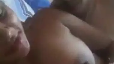 Amateur XXX man scores the Desi actress' vagina in this MMS porn