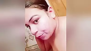 Horny Bangla Bhabhi Shows Her Boobs