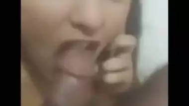 Paki Grl Talking with LOver While Boss Dick in her Mouth