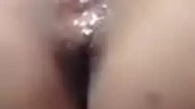 Desi sexy bhabi show her hot pussy