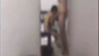 Desi sex video of hawt Indian college girl with boyfriend